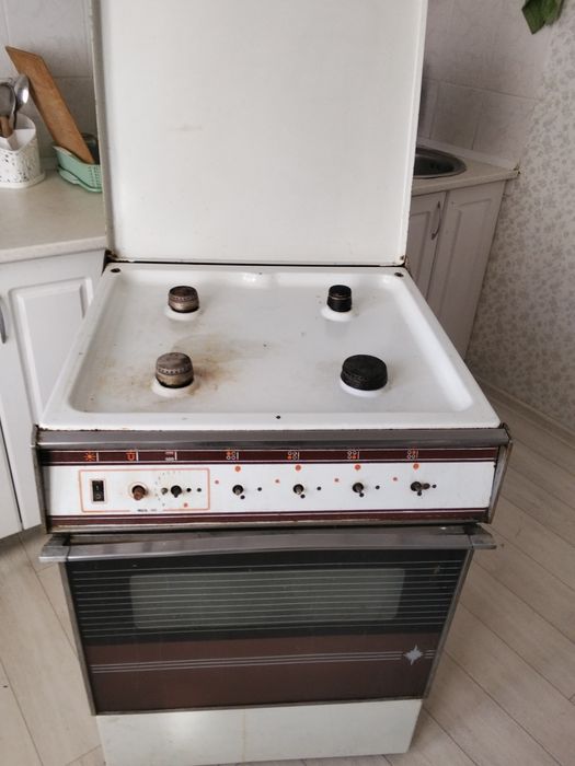 Газ плита продам