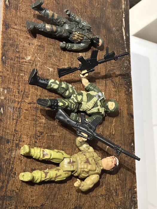 Miliari figurine sildati armata