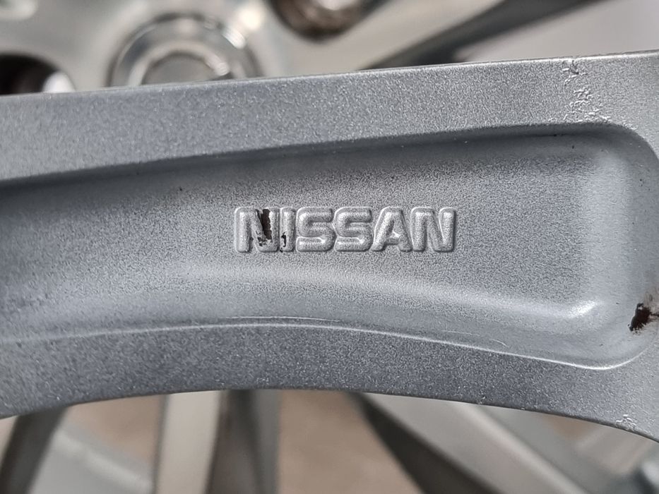17" Оригинални джанти Nissan Qashqai X-trail 5×114.3 7.5J ET45