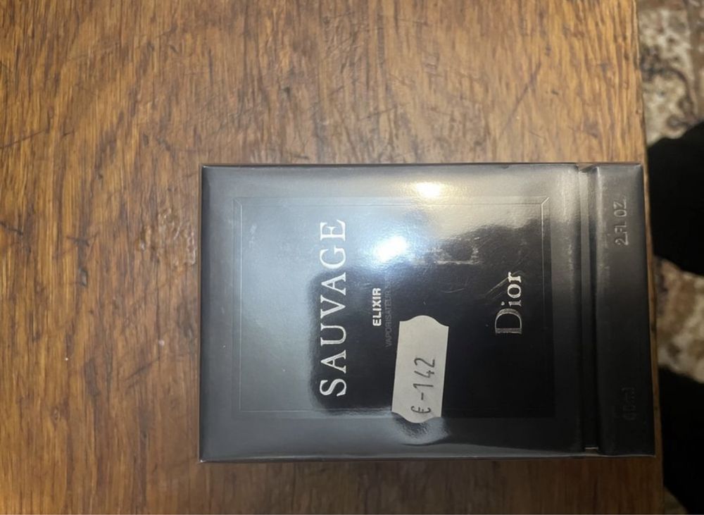 Vand parfum dior !