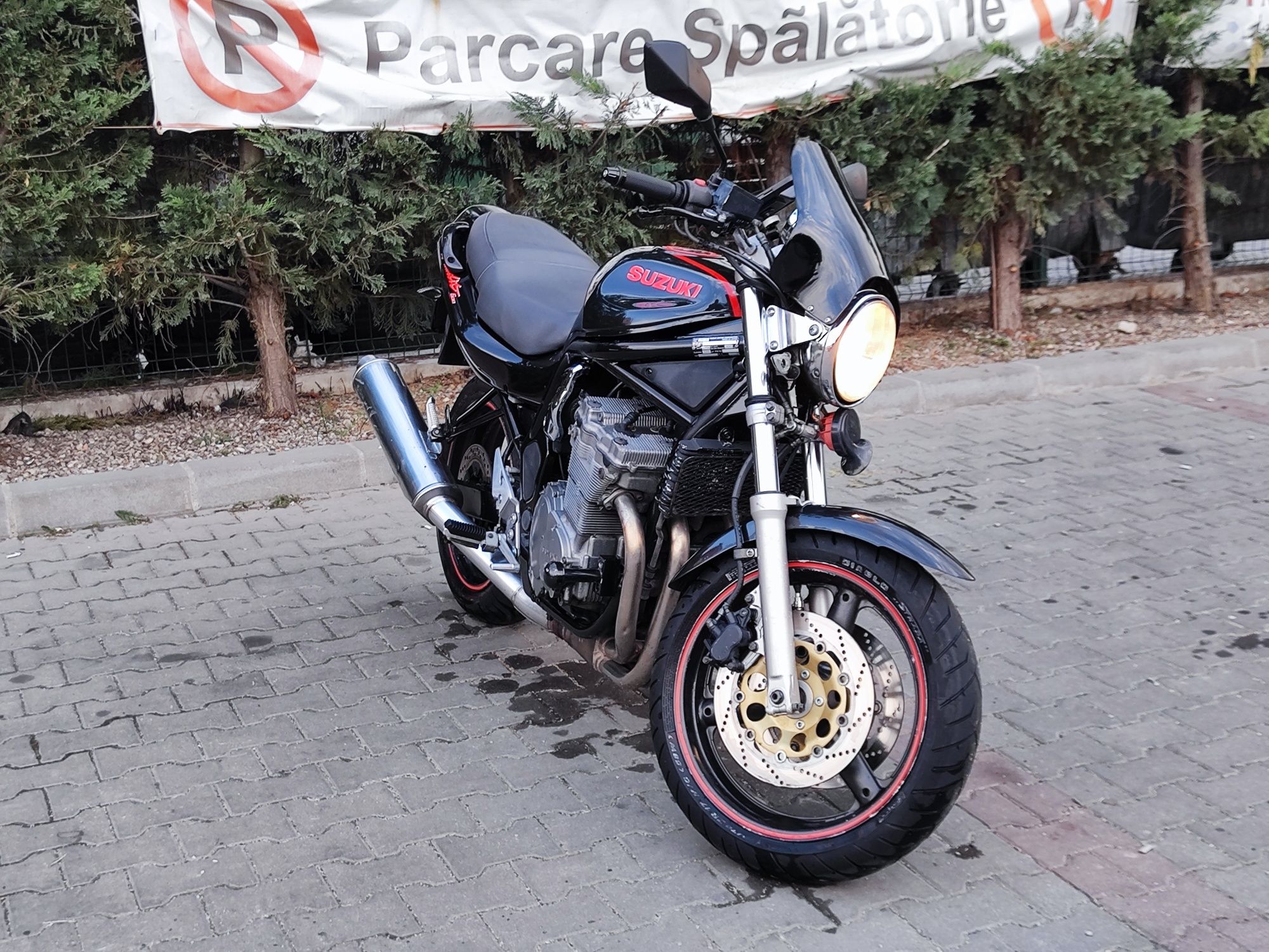 Suzuki bandit gsf 600