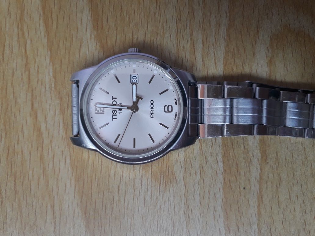 Мъжки часовник Tissot и Rado