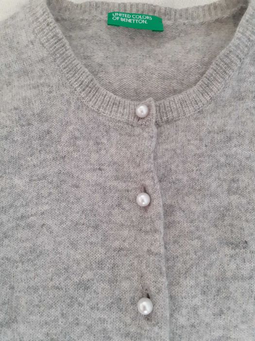 Pulover Benetton din lana, mas. 120, 6-7 ani, foarte fin si frumos