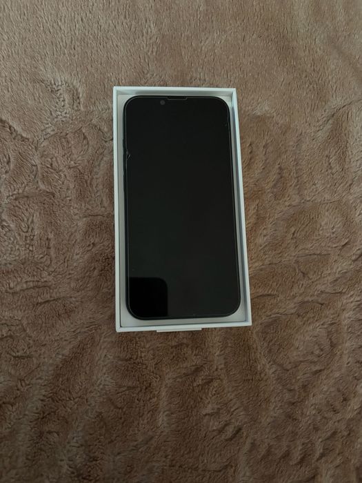 Vand telefon Iphone 13