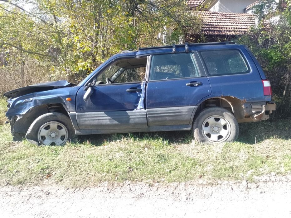 Продавам Субаро форестър 2.0-127hp