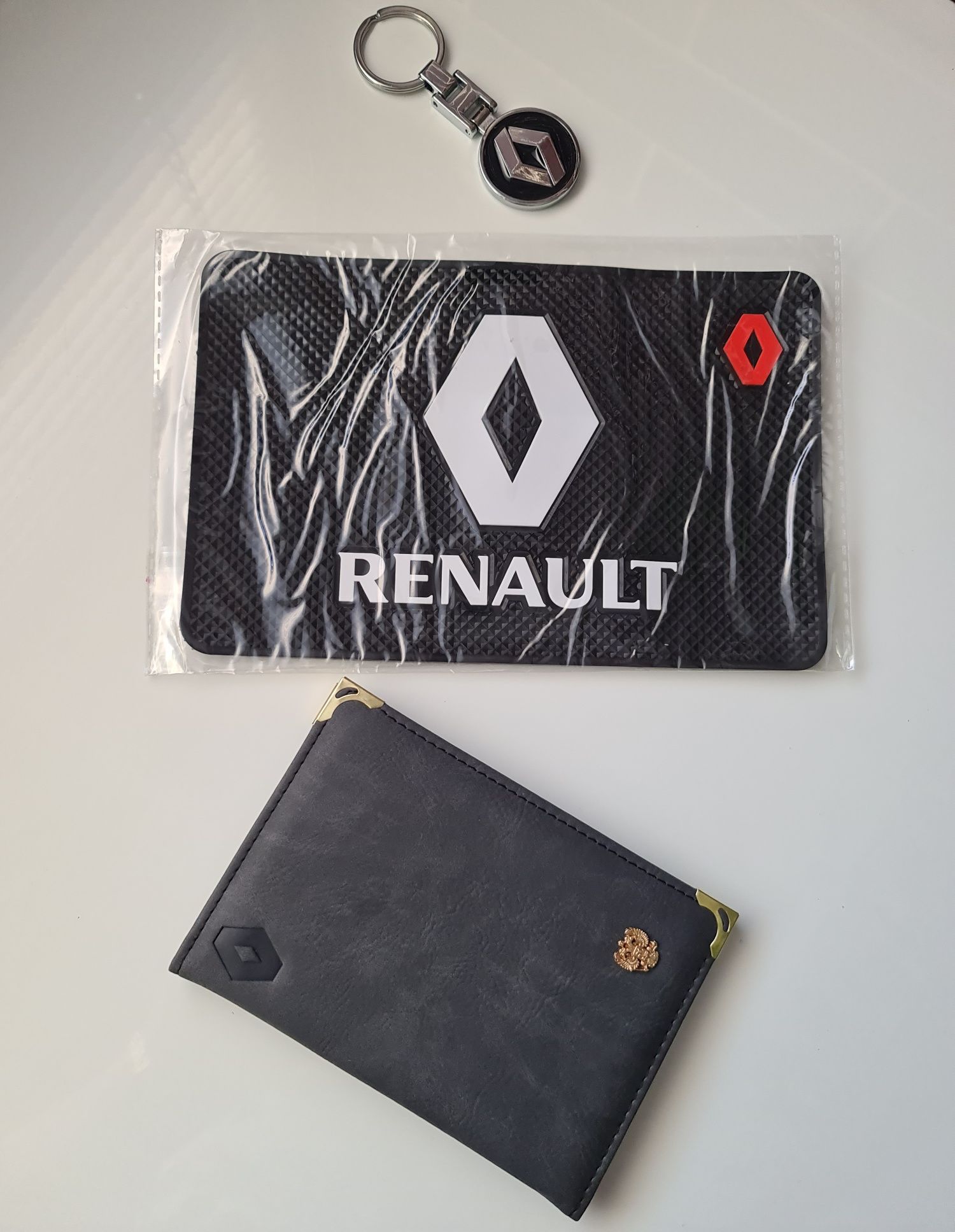 Accesorii-Auto-Emblema-Sigla-Logo-Renault-Megane