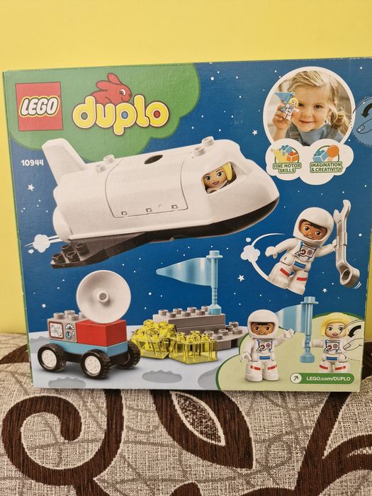 Конструктури Лего чисто нови