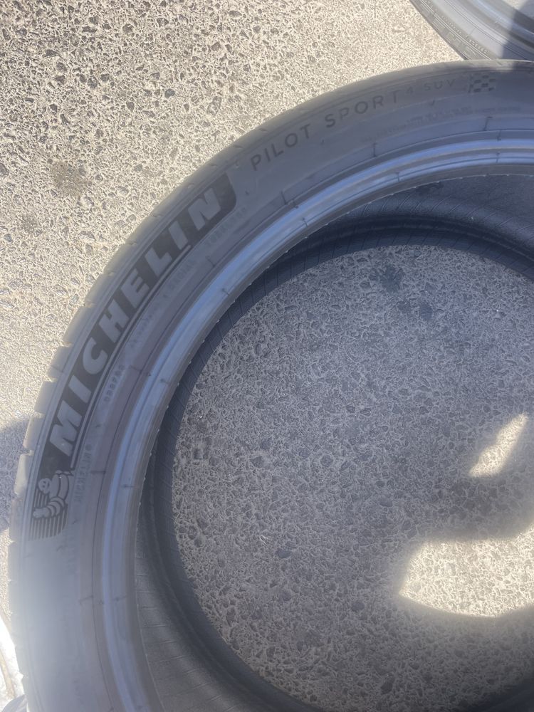 Anvelope vara michelin 285/35/23