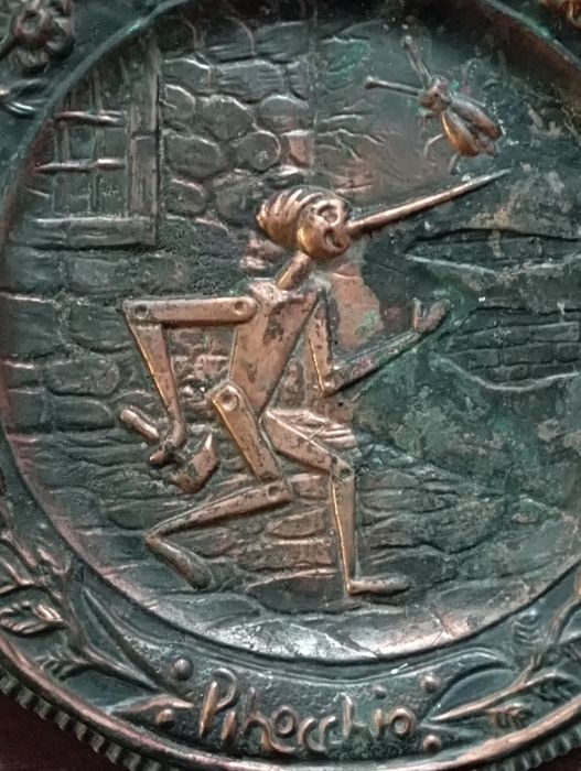 Placă de perete din cupru embosat -Pinocchio-Italia ,anii 1960-70