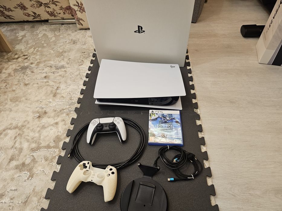 Vand Playstation 5, versiunea pe disc.