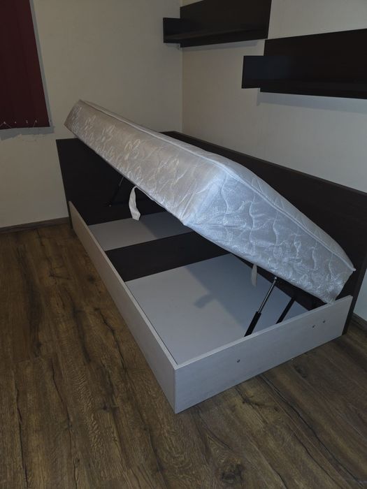 Ъглови легла бяло и венге със матраци