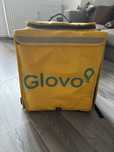 Sacosa Glovo, in foarte bune conditii