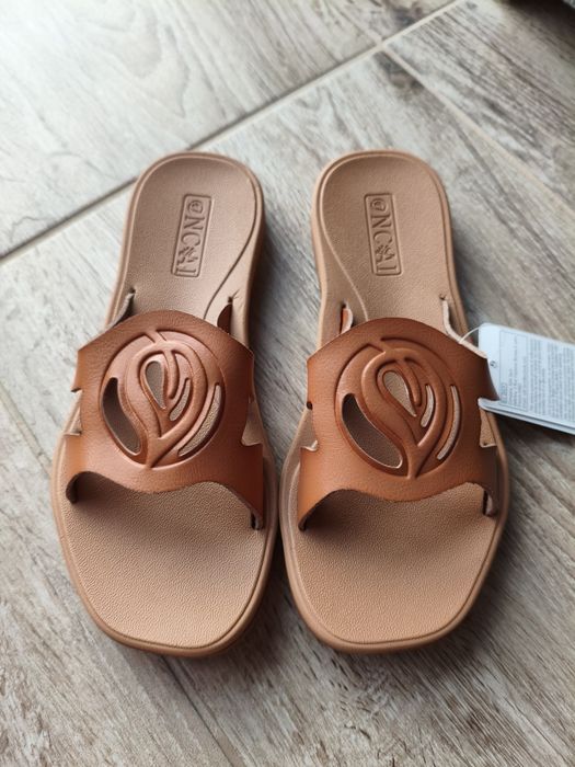 ONCAI Șlapi pentru femei, mărimea 37 EU noi in cutie