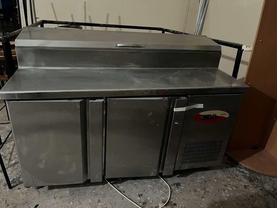 Холодильный стол 2 дверный (320л)Empero EMP 150