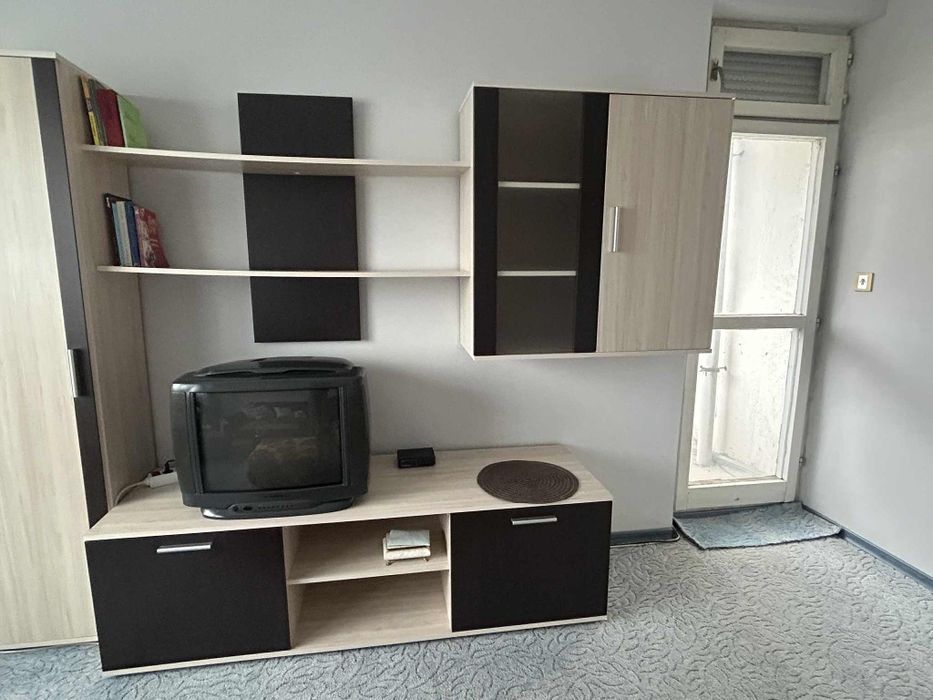 Дава се под наем Двустаен апартамент в Русе, Дружба 3 - 64 кв.м за 209.1 € - Снимка #1