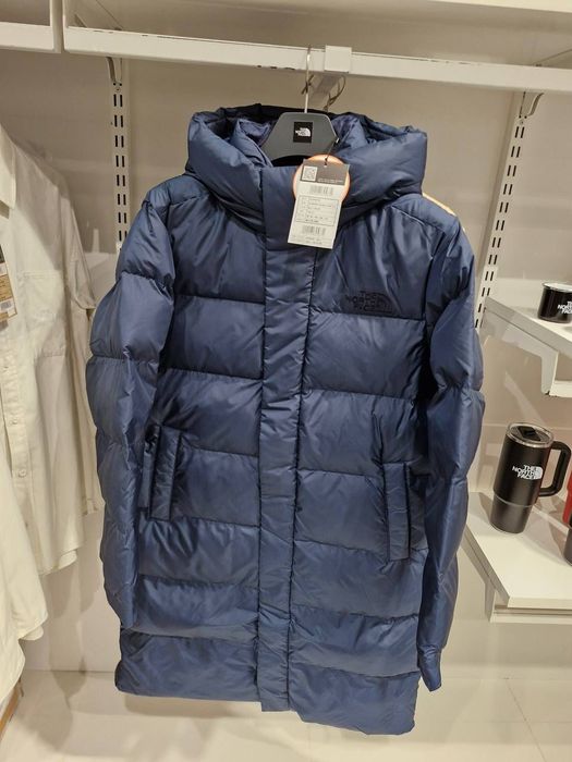 Брендовая куртка The North Face. С официального магазина а Корее. 
Вык