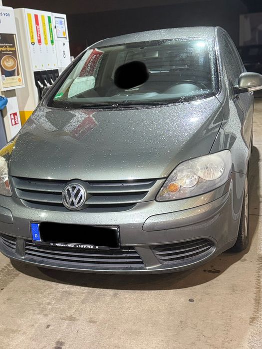 Volkswagen Golf 5 plus 2100€