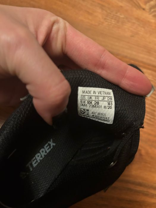 Adidasi/bocanci scurti nr 28 adidas