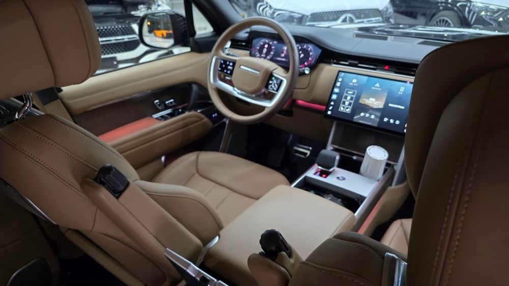 Range Rover P530 Autobiography Long Wheel Base (под ключ)