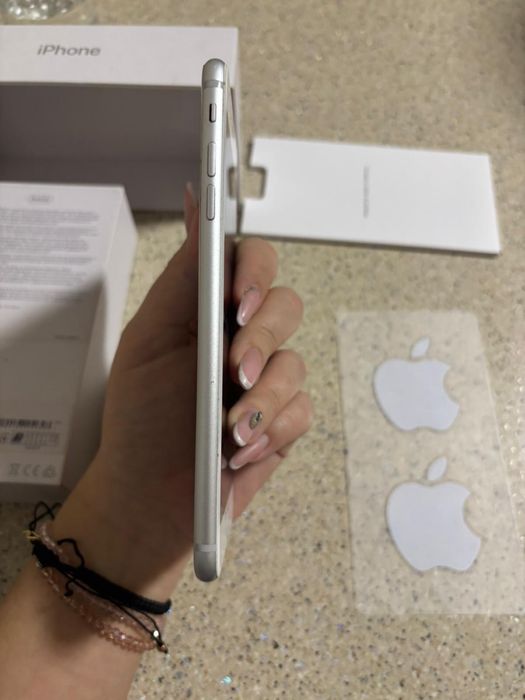 Telefon Iphone 8 plus