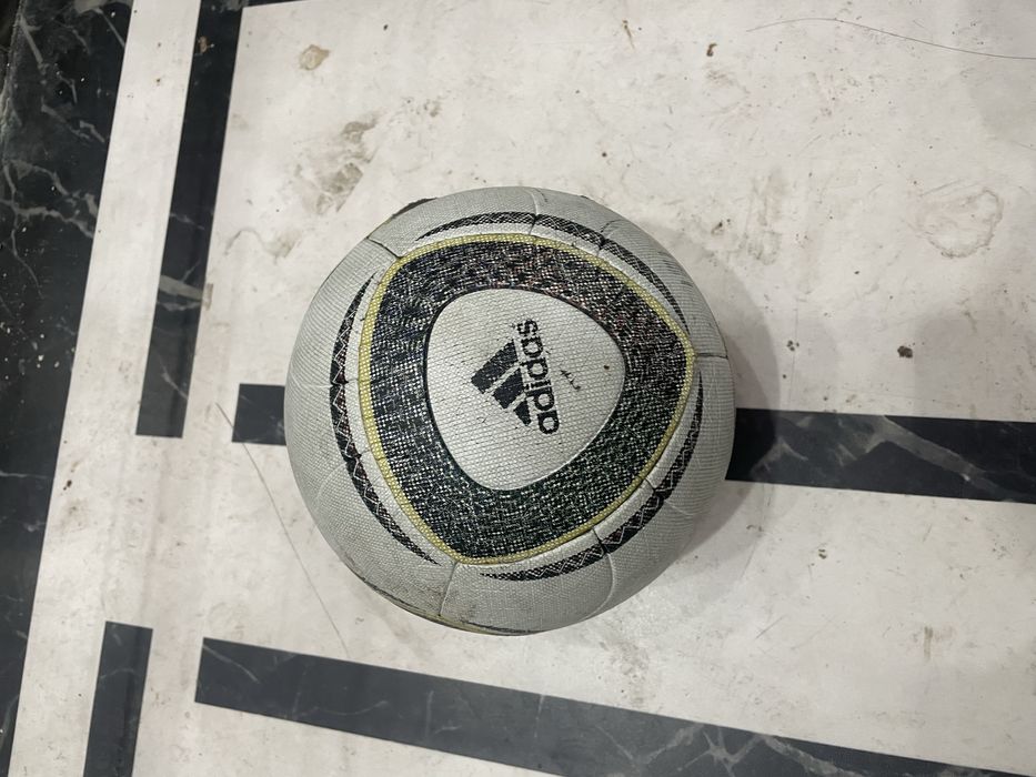 Футбольный мяч jabulani