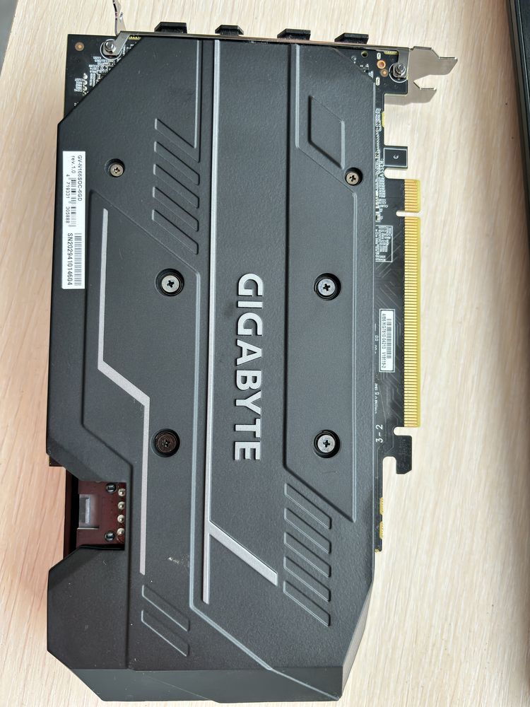 Видеокарта Gigabyte GTX 1660 super 6gb