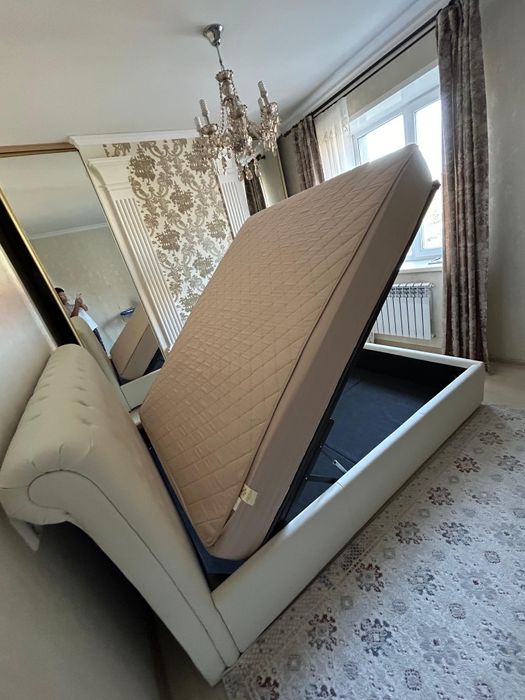 Продам 2-хспальную кровать