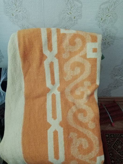 Продам одеяло шерсть.
