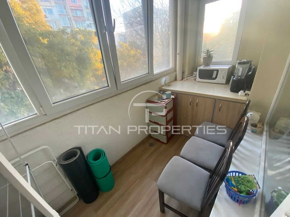 Продава се Тристаен апартамент в Пловдив, Христо Смирненски - 64 кв.м за 1938 €/кв.м - Снимка #9