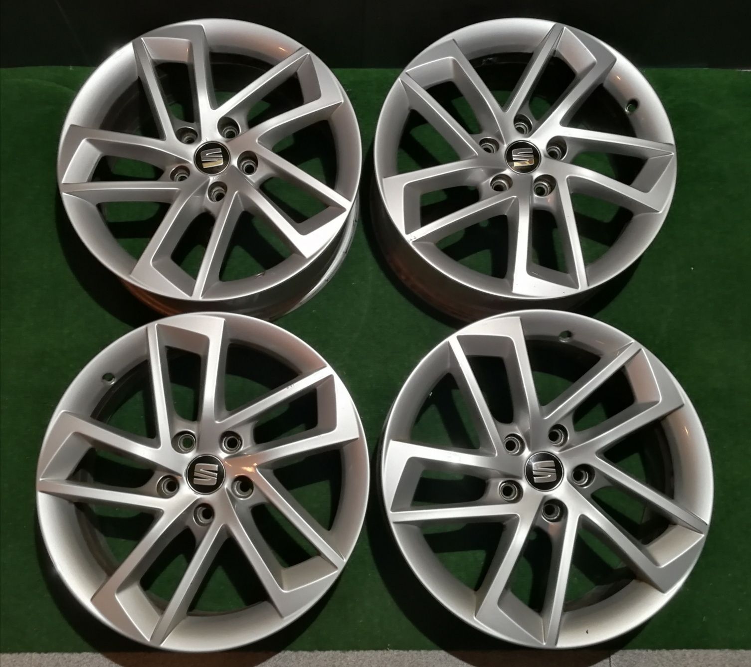 17" SEAT Leon, Ateca, Alhambra, Altea Оригинални джанти 5хх12 Сеат