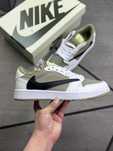 Jordan 1 Low Travis Scott ~ Marimea 43 ~ Noi