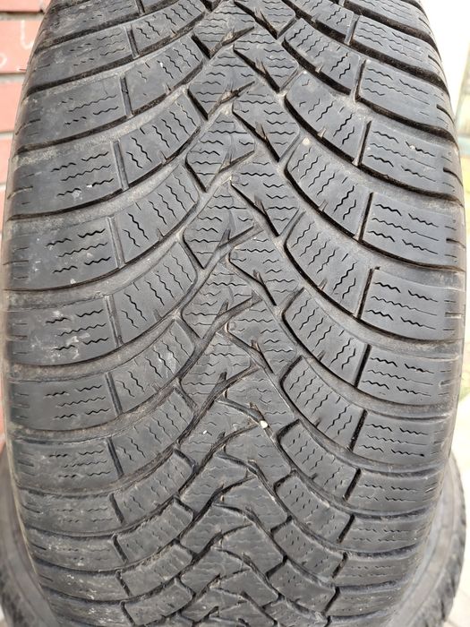 Продавам 4 зимни гуми 245/50/19 Falken