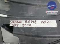 Grila centrala originala in stare buna Skoda Rapid 1 2012 2013 2014 20