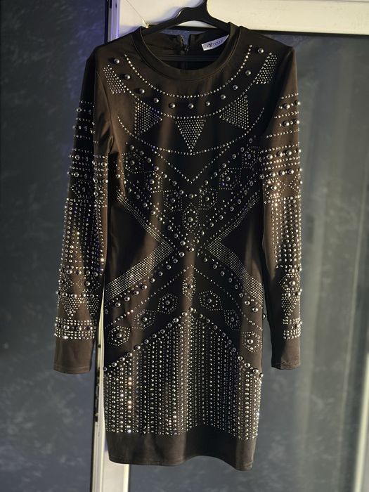 Дамска черна рокля с камъни