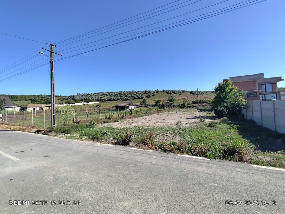 Teren 977 mp Nazarcea, utilitati, zona locuita