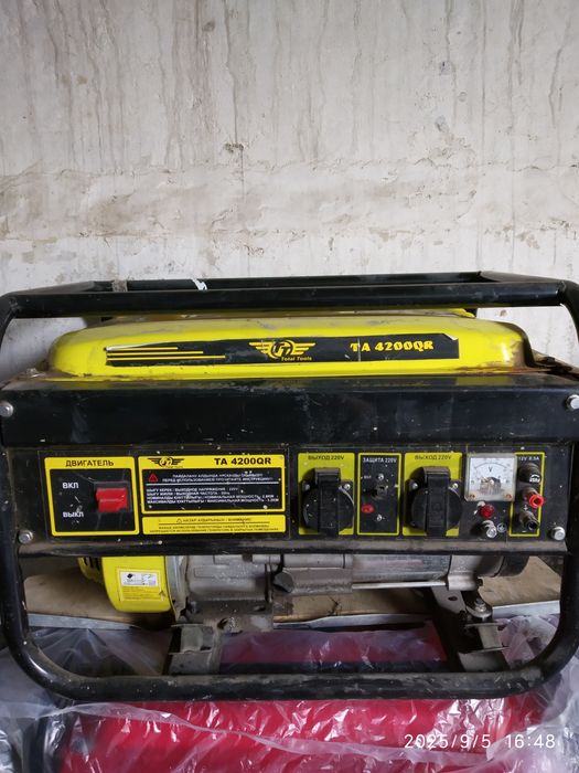 Генератор бензиновый 2,7 бу