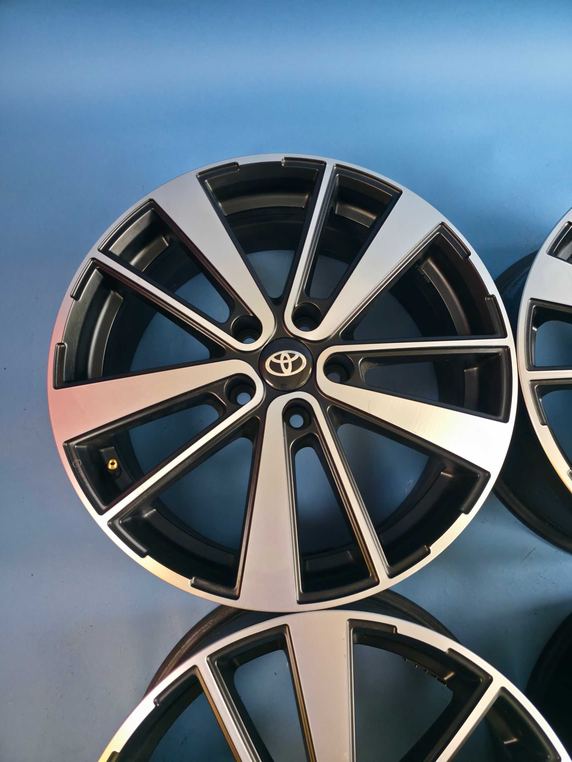 Jante Aliaj 5x114.3 18'' Toyota Corolla Camry CH-R Corolla CROSS NOI