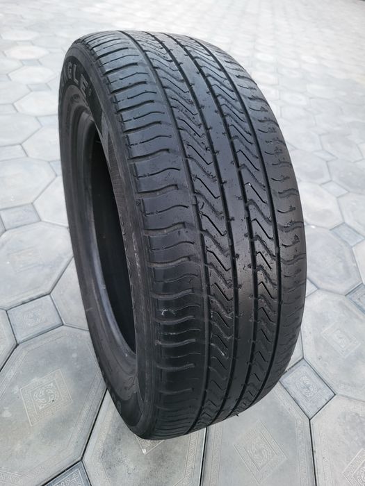 Продам шину одиночку 215/60/16   в хорошом состояние