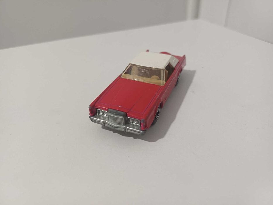 1/64 Lincoln Continental Matchbox