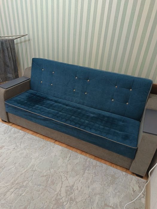 Продам диван в хорошем состоянии