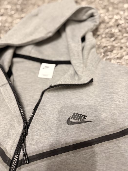 Оригинален Nike tech fleece