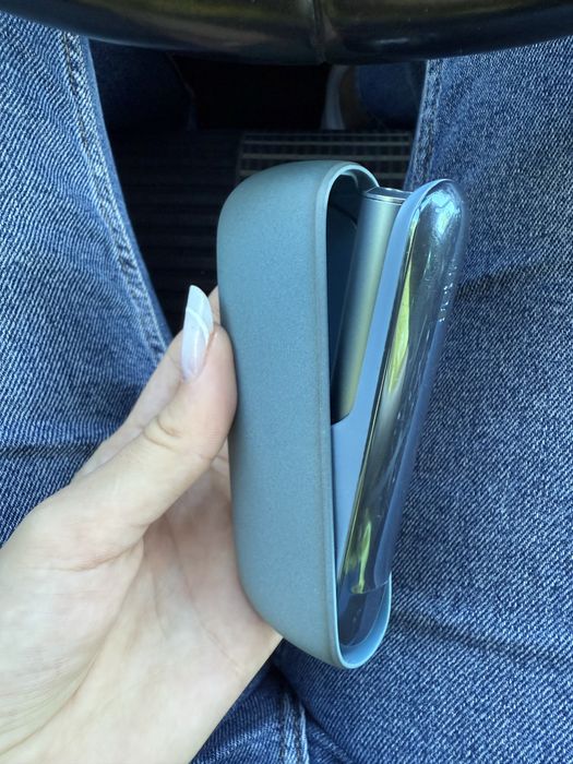 Iqos Iluma azure blue