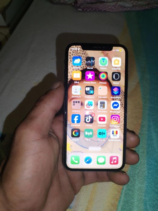 Vand iphone x stare buna de functioanare baterie 98% originala urme no
