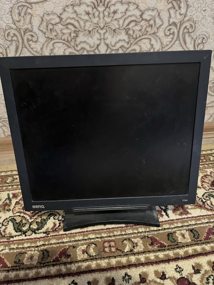 Продам монитор бу