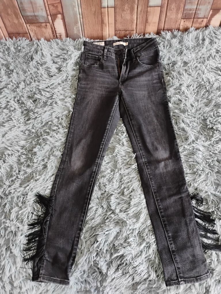 Levis дънки с ресни на крачола
