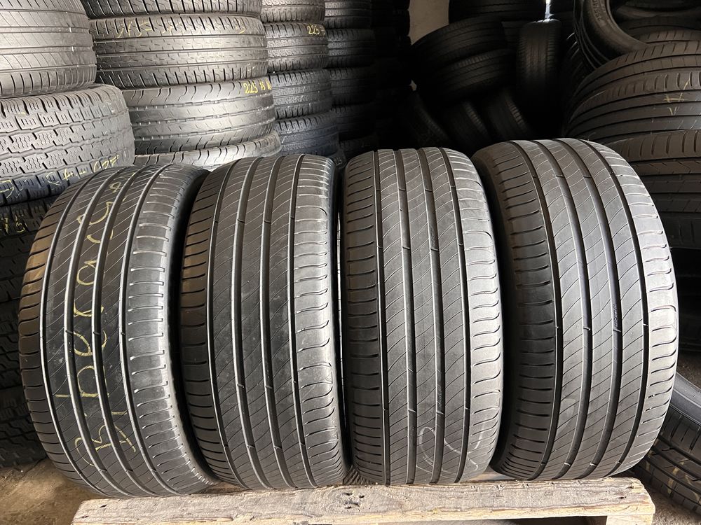 4 anvelope vara 235/45/17 , Michelin !