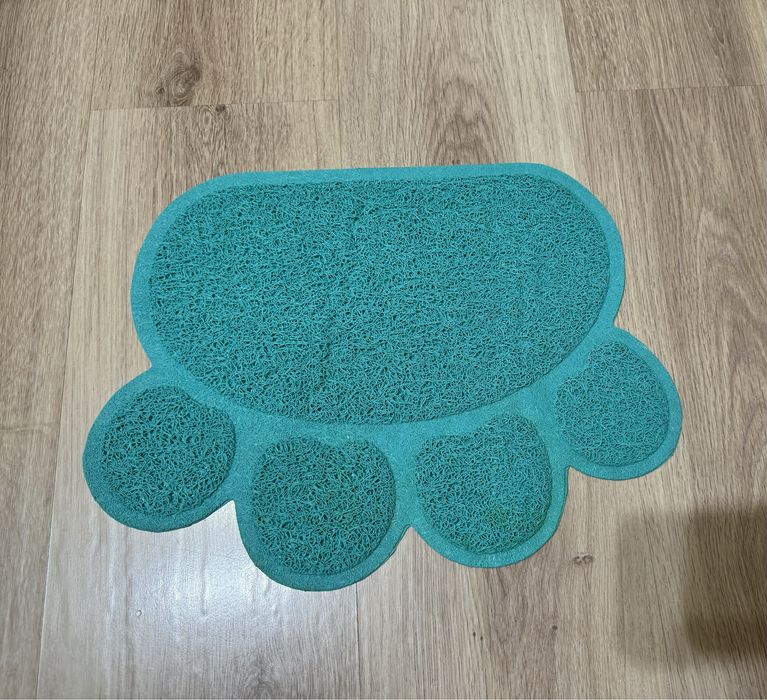 Коврик-лапка под миску