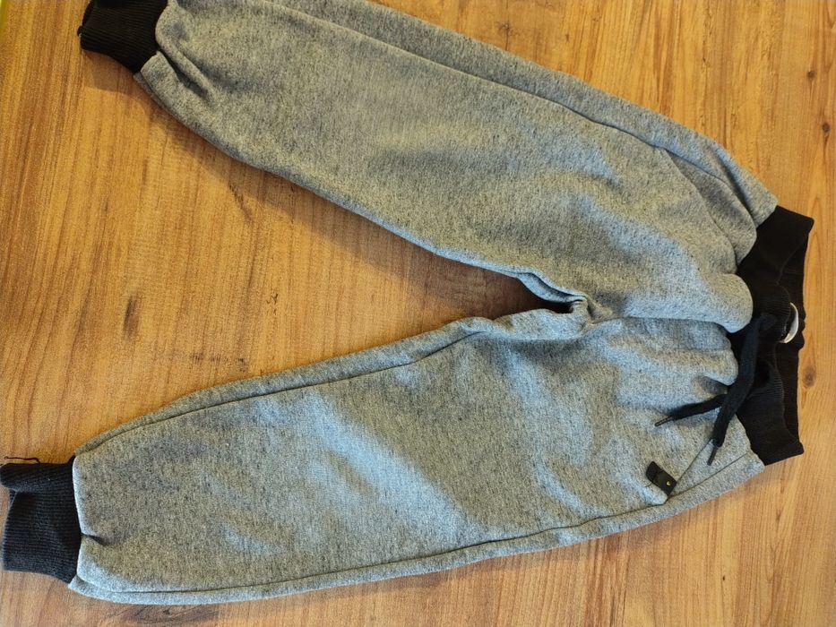 98- 104 Пуловери, пижами с теми динозаври, баскетбол, Термо дънки, дол