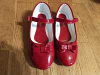Pantofi pentru fete