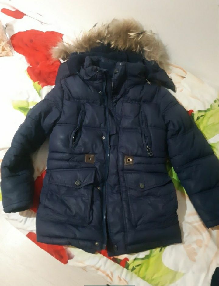 Зимняя куртка на мальчика 128см